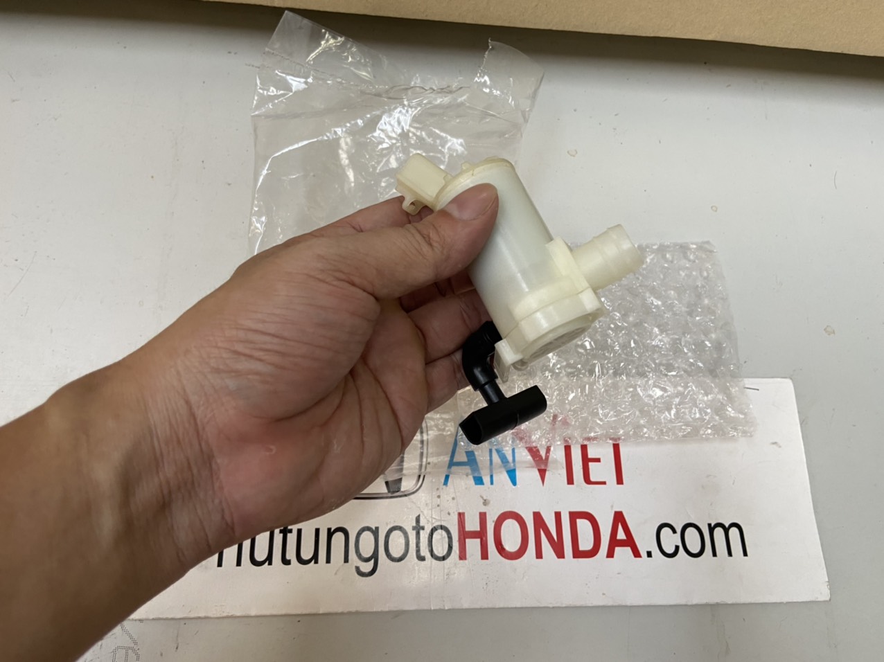 Mô tơ bơm nước rửa kính xe Honda CITY 2013 